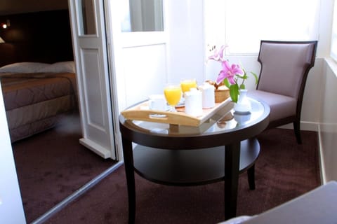 Lunch and dinner served, local cuisine