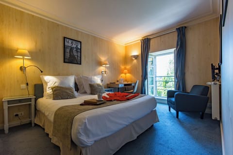 Superior Double Room | Premium bedding, individually decorated, individually furnished, desk