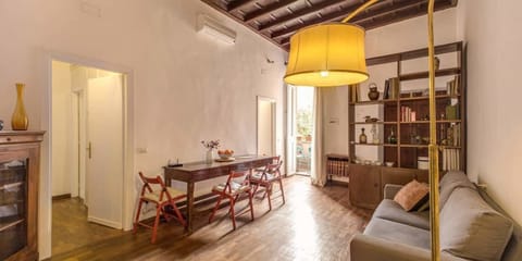 Apartment, 2 Bedrooms | Living area | Smart TV