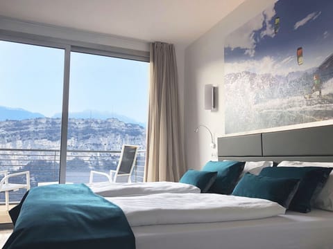 Minibar, in-room safe, desk, laptop workspace