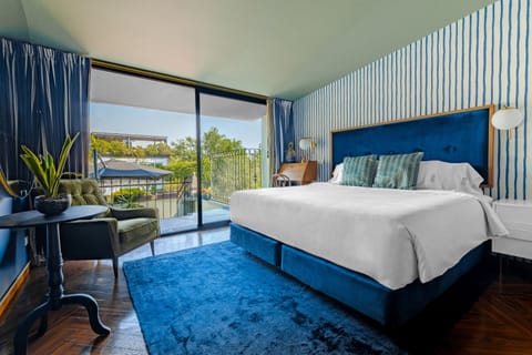 Premium Room | Egyptian cotton sheets, premium bedding, minibar, in-room safe