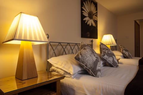 Blackout drapes, soundproofing, iron/ironing board, free WiFi