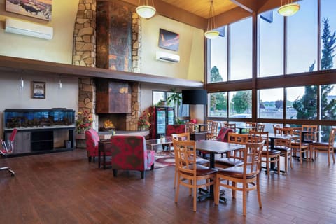 Free daily on-the-go breakfast