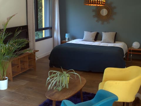 Premium Suite, Private Bathroom, Pool View (Accès Terrasse ) | 1 bedroom