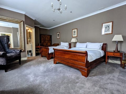 Classic Triple Room | Premium bedding, individually decorated, individually furnished, desk