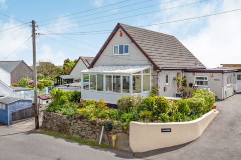 Cottage | Front of property