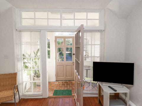 Cottage | Living room | TV, DVD player
