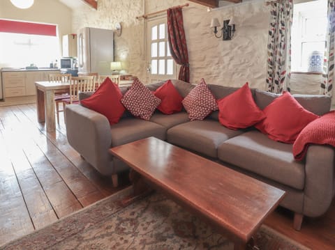 Cottage | Interior