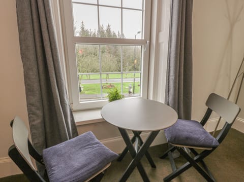 Cottage | 2 bedrooms, individually decorated, individually furnished, free WiFi