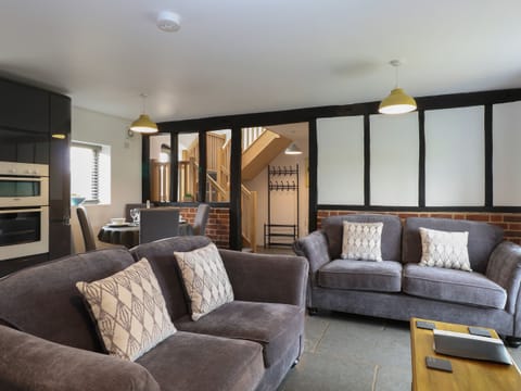 Cottage | Living area