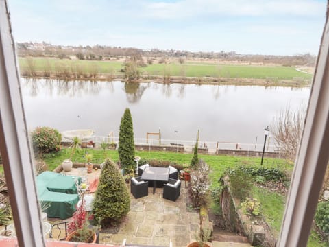 Cottage | Property grounds
