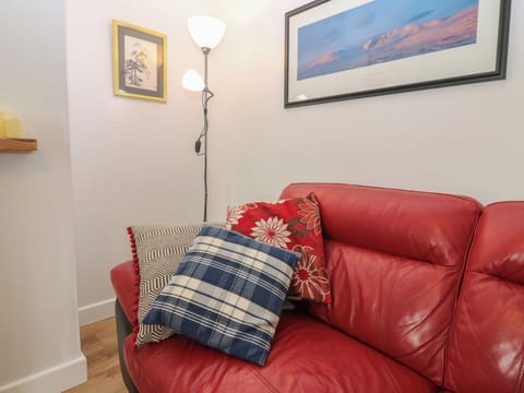 Cottage | Living area | TV, DVD player