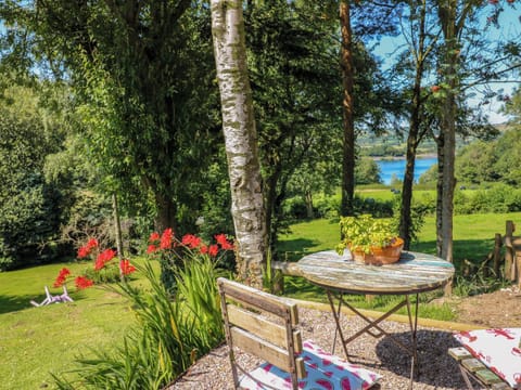 Cottage | Outdoor dining