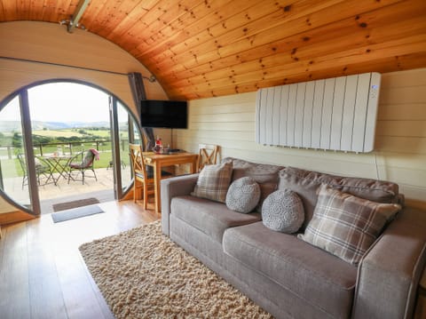 Cottage | Living room | TV
