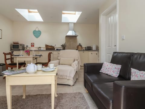 Cottage | Living area