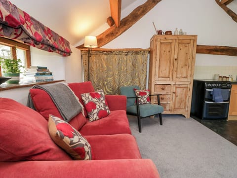 Cottage | Living area | TV, DVD player