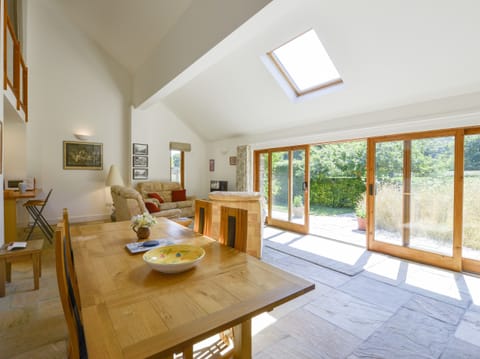 Cottage | Living room | TV, DVD player