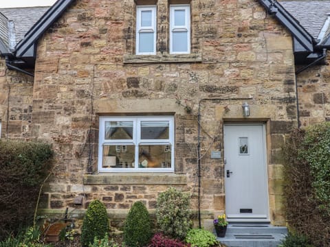 Cottage | Exterior detail