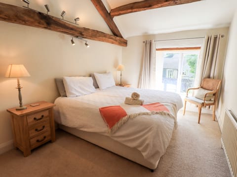 Cottage | 2 bedrooms, individually decorated, individually furnished, free WiFi