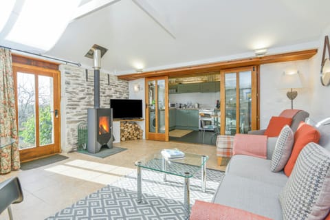 Cottage | Living area