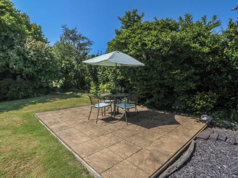Cottage | Outdoor dining