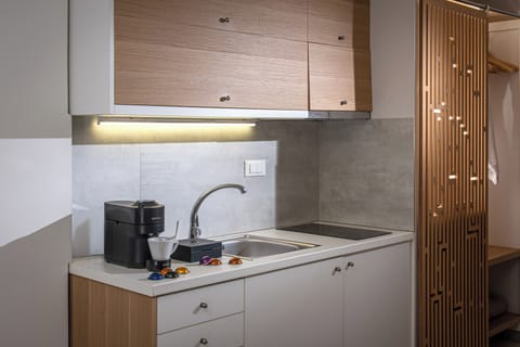 In-room safe, desk, soundproofing, iron/ironing board