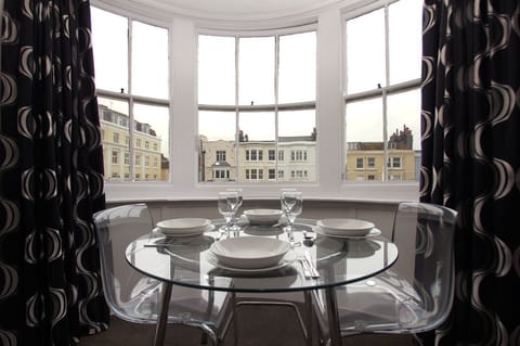 Apartment | In-room dining