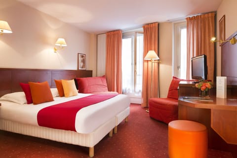 Minibar, in-room safe, desk, soundproofing
