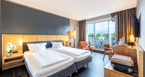 Comfort double room with balcony | Hypo-allergenic bedding, minibar, in-room safe, desk