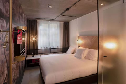 Comfort Double Room | Hypo-allergenic bedding, down comforters, memory foam beds, in-room safe