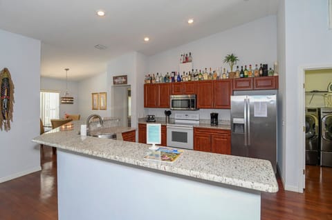 Comfort Villa | Private kitchen | Fridge, microwave, stovetop, dishwasher