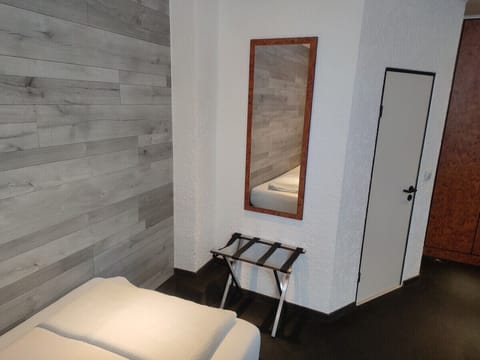 Superior Single Room, Private Bathroom, City View | Room amenity