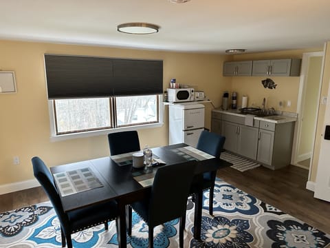 Studio Suite | In-room dining