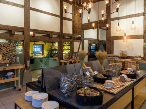 Daily buffet breakfast (EUR 25 per person)