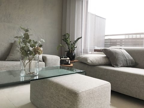 Premium Apartment, 1 Queen Bed, Non Smoking, City View | Living room | Flat-screen TV