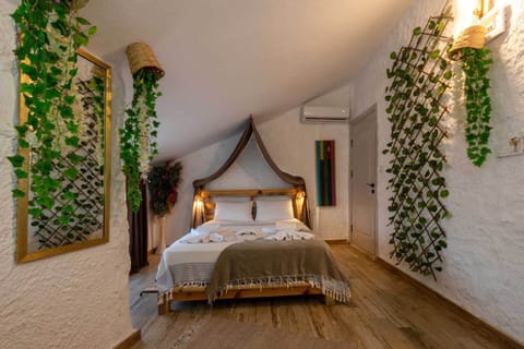 Standard Double Room, Non Smoking (Masal Odalari) | Free WiFi, bed sheets