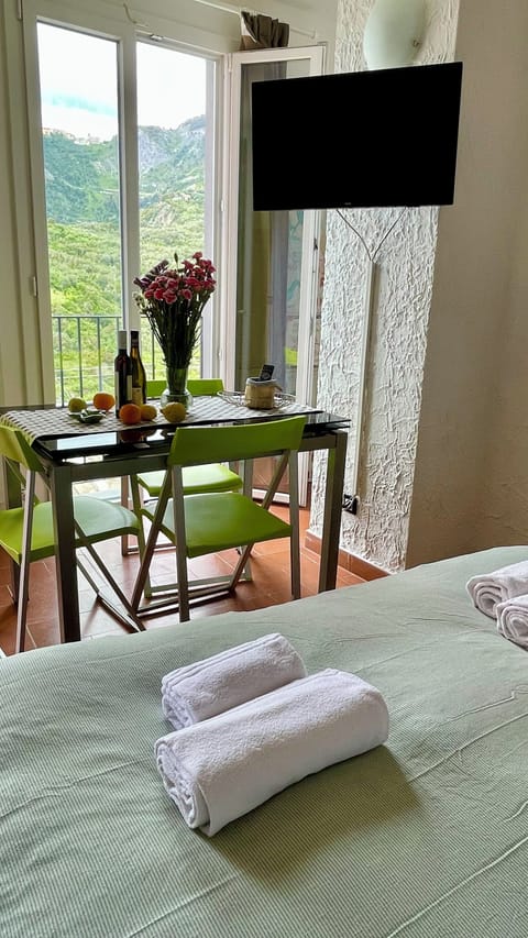 Panoramic Room, Sea View | Premium bedding, down comforters, pillowtop beds, minibar