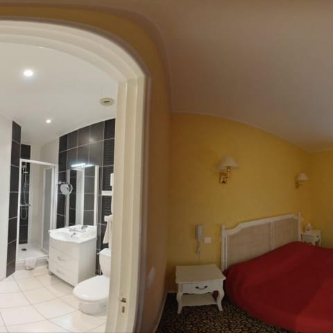 Desk, blackout drapes, soundproofing, cribs/infant beds