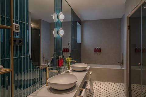 Free toiletries, hair dryer, bathrobes, bidet