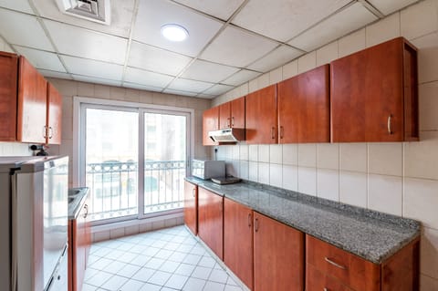 Standard Studio | Private kitchen | Fridge, microwave