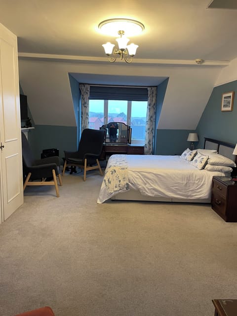 Family Suite, Sea View (Shower) | Individually decorated, individually furnished, rollaway beds, free WiFi