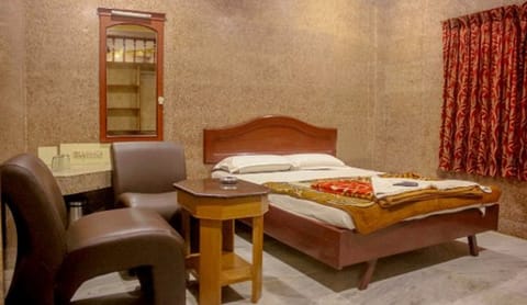 Standard Double Room, Accessible, City View | In-room safe, desk, free WiFi, wheelchair access