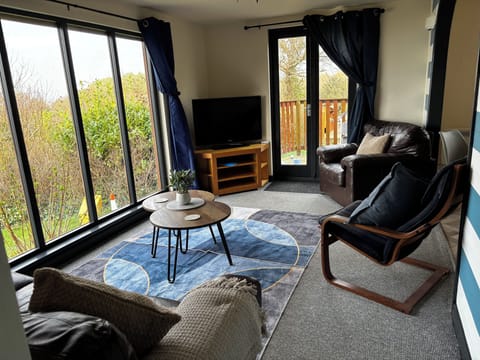 Chalet, 3 Bedrooms (Chalet A) | Bed sheets