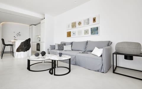 Deluxe Villa, Private Pool | Interior detail