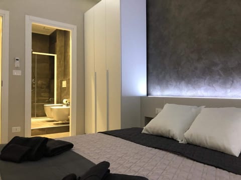 In-room safe, desk, blackout drapes, soundproofing