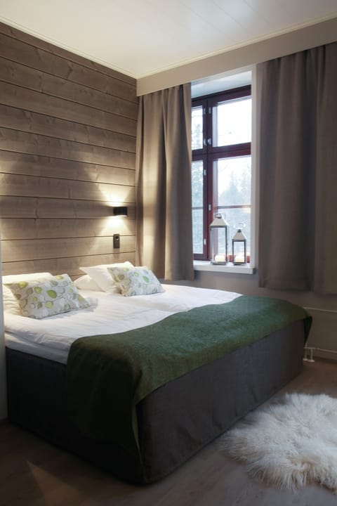 Family Studio Suite | Blackout drapes, soundproofing, free WiFi, bed sheets