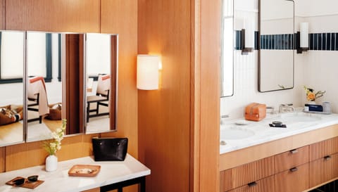 Suite, 1 King Bed (Gallery) | Frette Italian sheets, premium bedding, minibar, in-room safe