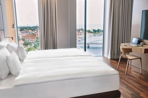 In-room safe, desk, soundproofing, iron/ironing board