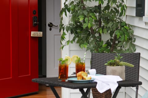 Room, 1 King Bed, Patio, Ground Floor (2) | Terrace/patio