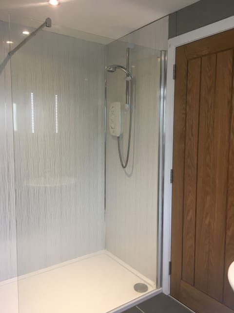 Double Room (Room 3) | Bathroom | Shower, hair dryer, towels